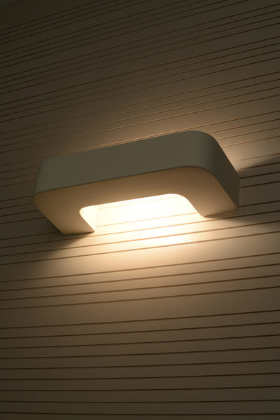 Aluminum wall lamp with E27 fitting - matte gold brass - supports LED up to 50W