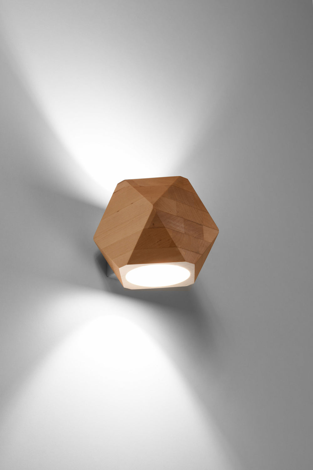 Sollux Lighting woody wall lamp in natural wood, CE, RoHS certified