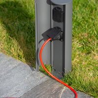 Colonna prese elettriche da esterno Lucide IP44, prese con messa a terra Tipo F, finitura in alluminio antracite, altezza 40 cm