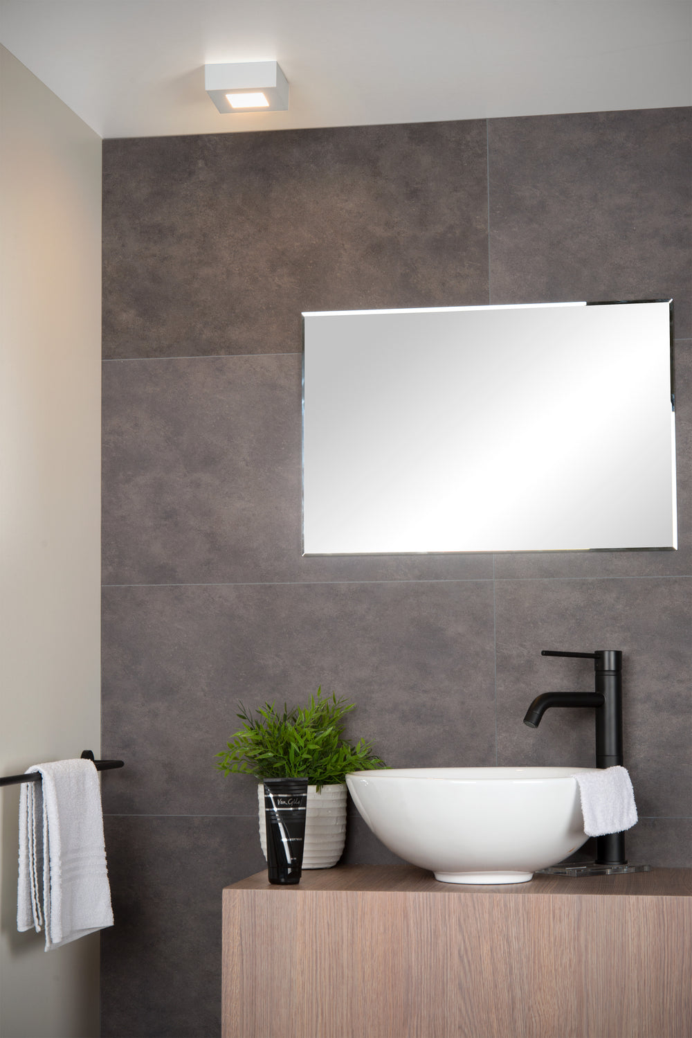 Plafoniera da bagno Lucide BRICE LED, dimmerabile 8W 3000K, IP44, quadrata in alluminio bianco 220-240V