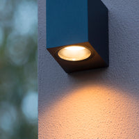 Lucide ZARO applique da parete per interno ed esterno, 1xGU10, IP44 design quadrato in alluminio nero, 220-240V, stile moderno