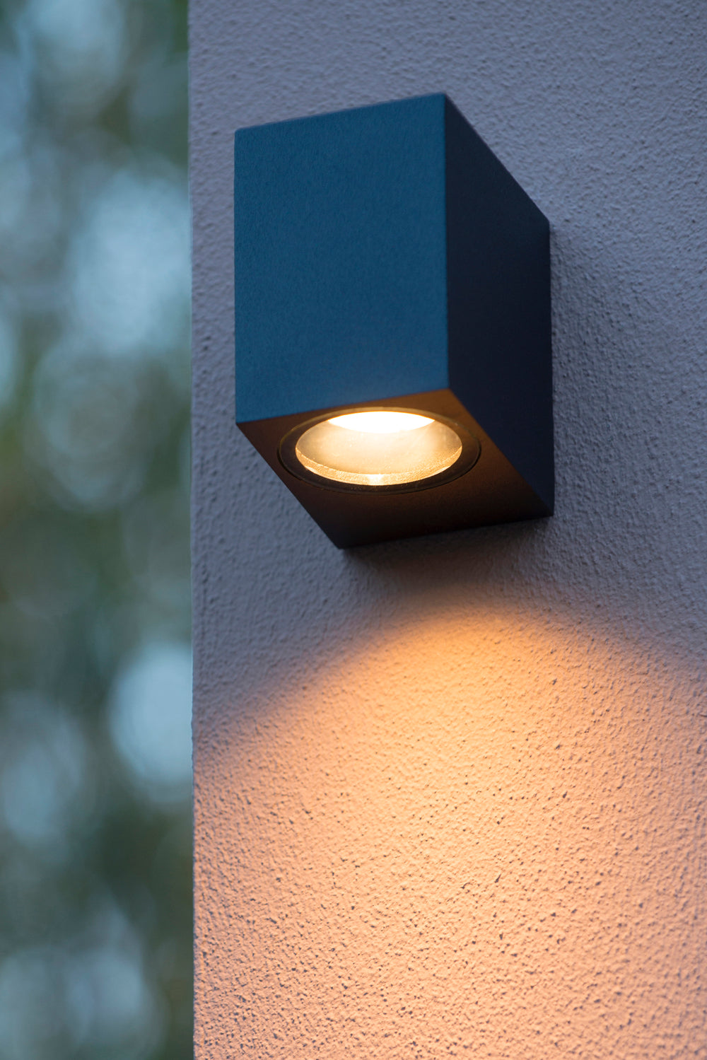 Lucide ZARO applique da parete per interno ed esterno, 1xGU10, IP44 design quadrato in alluminio nero, 220-240V, stile moderno