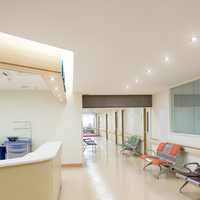 Philips CorePro LED PLC 6.9W 3000K G24d-2 2-Pin 220-240V sostituzione per CFL 18W, 700 lumen, fascio 120°