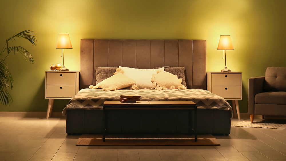 Lampadina a candela LED Philips E14 B35 bianco caldo 2700K con emissione luminosa di 470 lumen