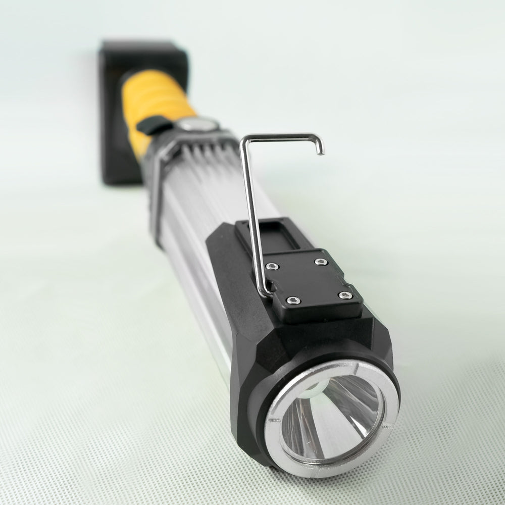 Torcia LED Technik W50 COB+XPG 1000 lumen Bianco IP55 con Batteria Ricaricabile USB Type-C e Powerbank